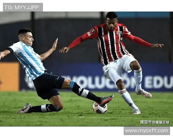 克鲁塞罗与圣保罗激战正酣谁能在这场对决中笑到最后