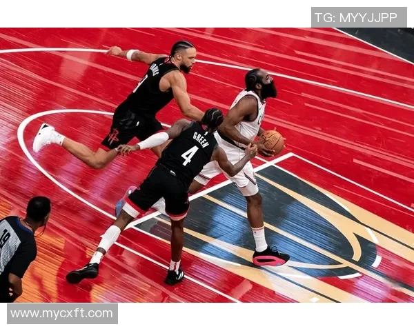 快船与猛龙激战正酣现场直播全程回顾与精彩瞬间分析