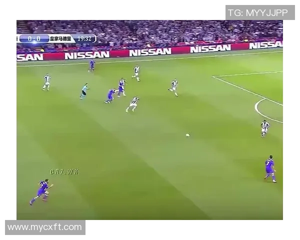 詹俊解读皇马对阵拜仁的精彩对决与战术分析