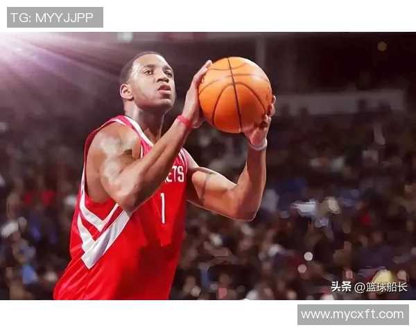 上海对决青岛麦迪的精彩较量引发篮球迷热议与期待 上海对决青岛麦迪的精彩较量引发篮球迷热议与期待